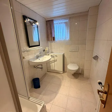 Haus Brunelle دامولس